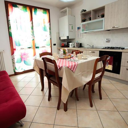 Guest House Onde Chiare Reggio Emilia Exteriér fotografie